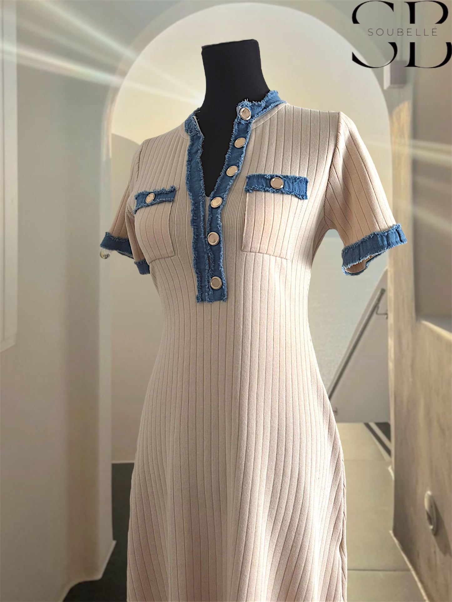 Kleid mit Denim-Details