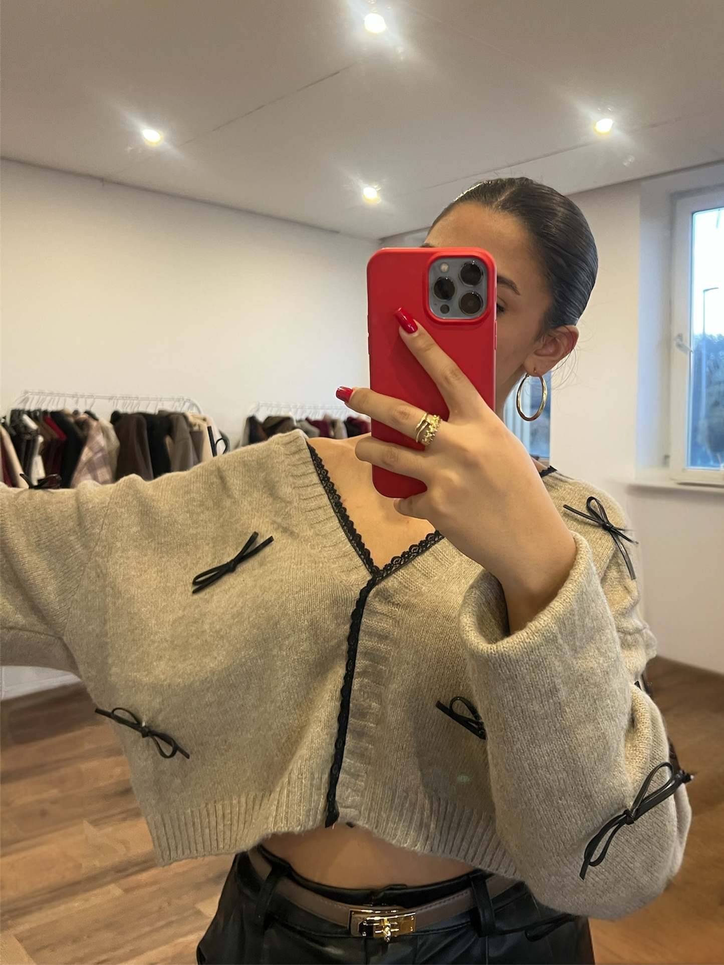 Strick-Pullover mit Schleifen