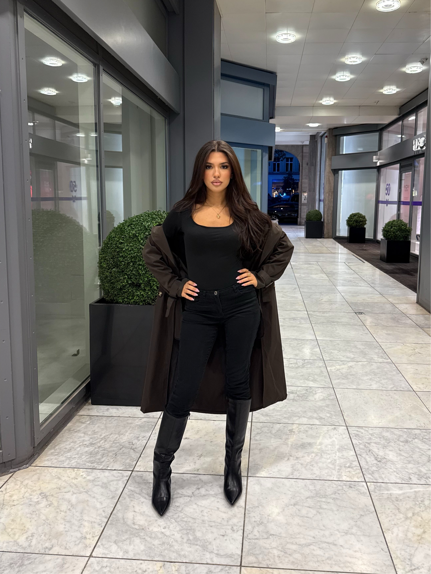 Brown-Trenchcoat 🤎