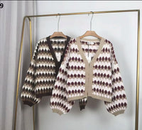 Strickjacke mit Rautenmuster