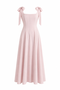 Kleid mit verstellbaren Schnüren