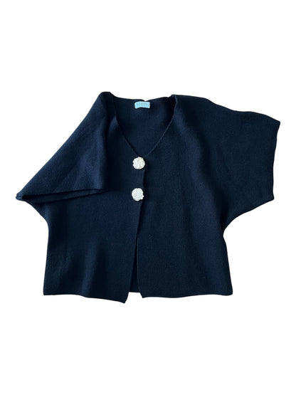 Strick-Oberteil mit Zierknöpfen