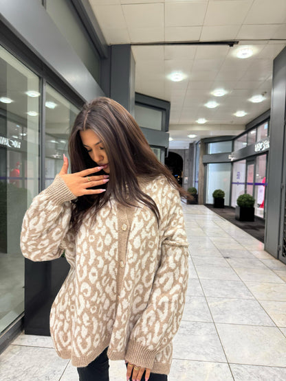 Oversized Leo Cardigan