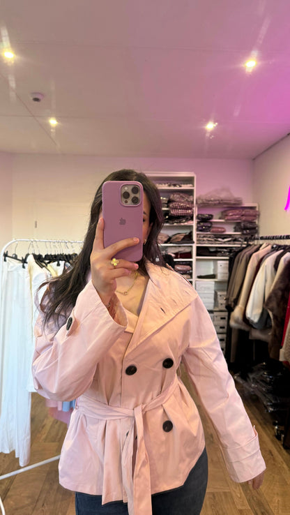 Cropped Trenchcoat