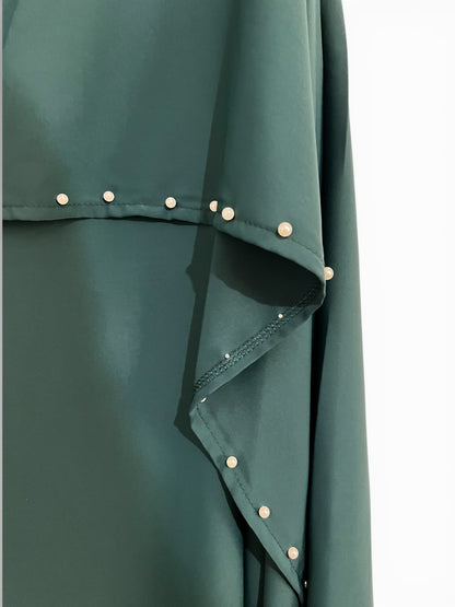 Abaya mit Perlenverzierung