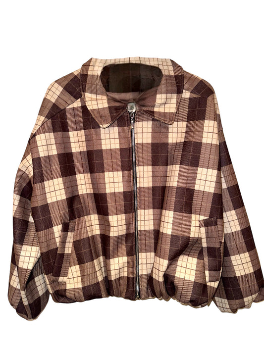 Jacke Marlene – Trendige Damenjacke im modernen Karo-Design