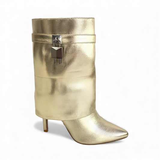 Goldene High-Fashion Stiefelette – elegant, einzigartig & hochwertig