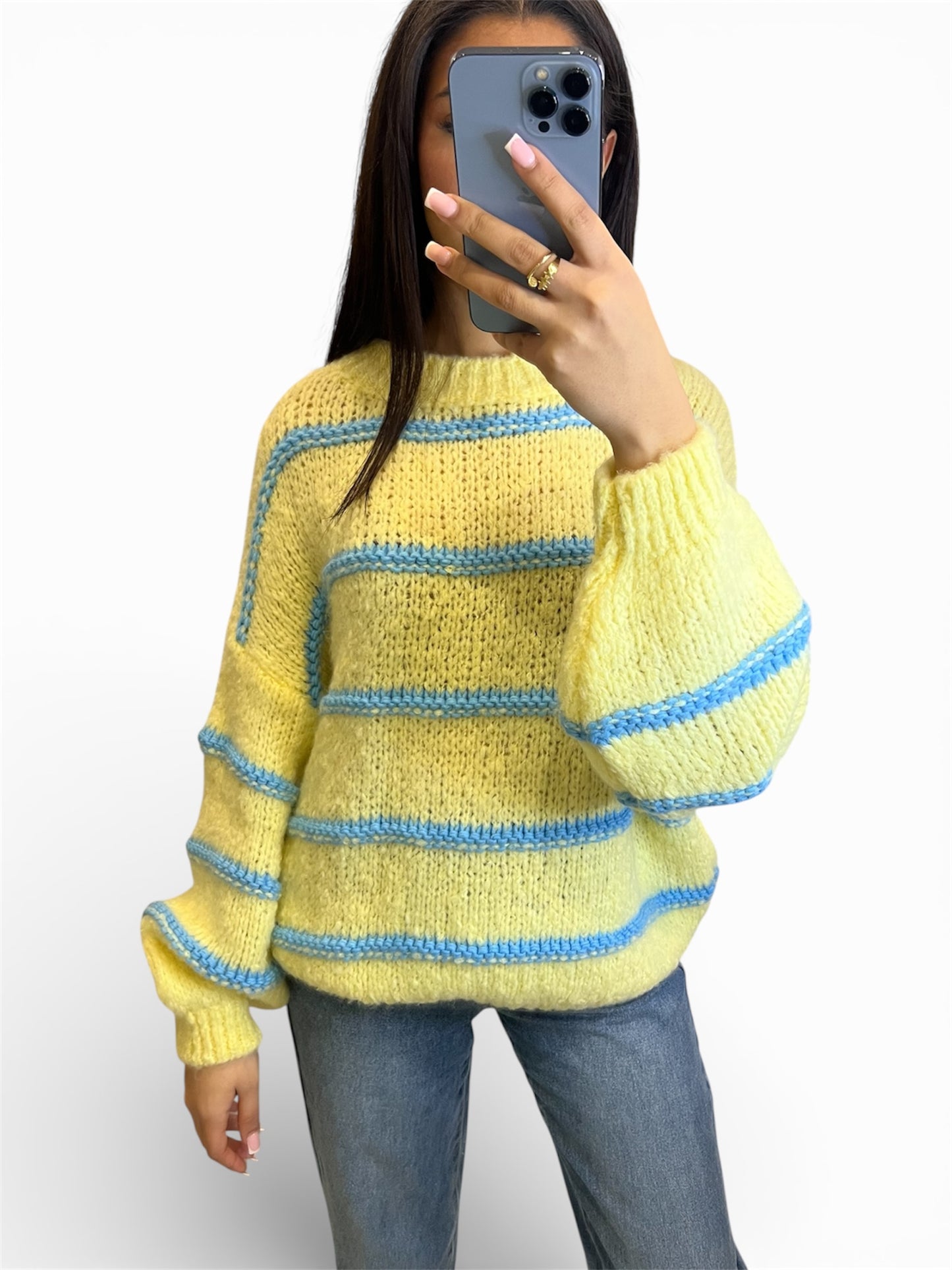 „Liya“- Strickpullover in verschiedenen Farben