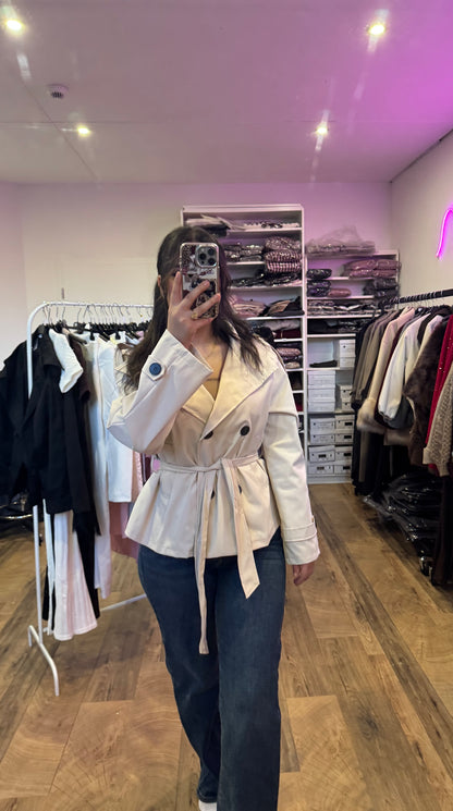 Cropped Trenchcoat