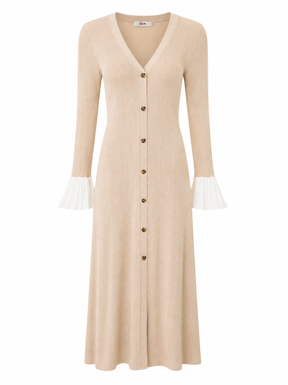 Kleid mit weißen Ärmeln