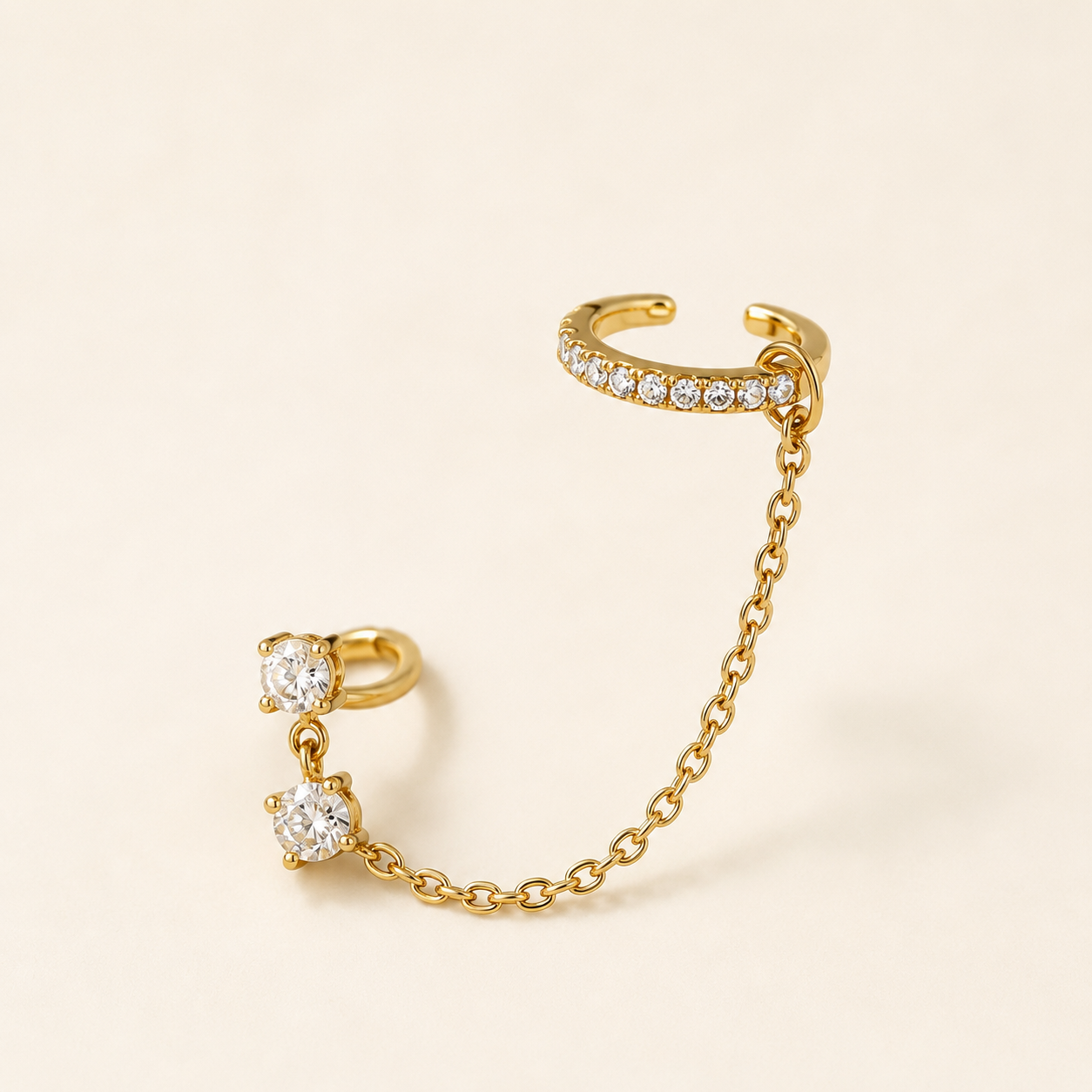 Goldener Ear Cuff mit Kette