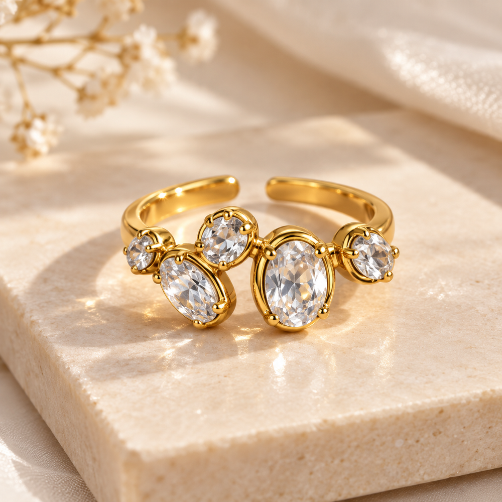 Goldener Edelstahl Ring mit Kristallsteinen